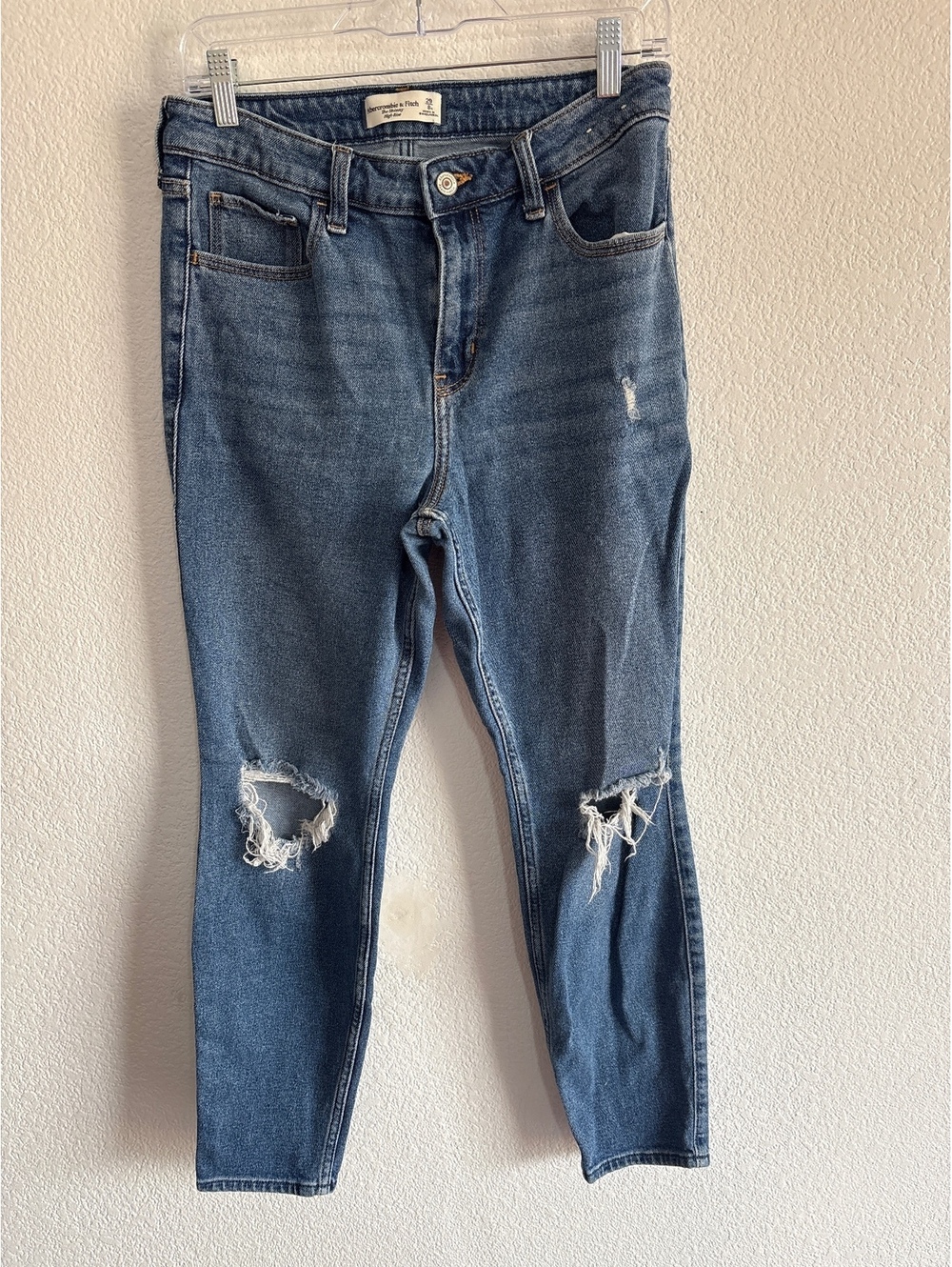 Abercrombie & Fitch Women's Skinny High Rise Distressed Blue Jeans Size 29